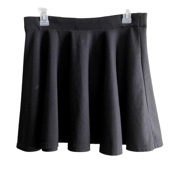 Y2K Kathy Black Flare Skater Skirt - Picture 2 of 4